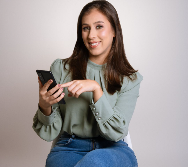 8 Honest Lessons From Digital Nomads Who Traveled Greece and Australia With eSIM in 2026